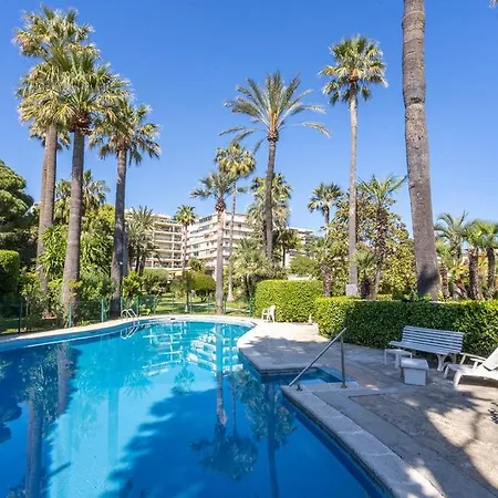 La Parenthese Calme Avec Terrasse, Jardin Et Piscine * Cannes