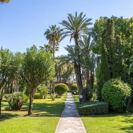 La Paranthese Calme Avec Terrasse, Jardin Et Piscine Apartment